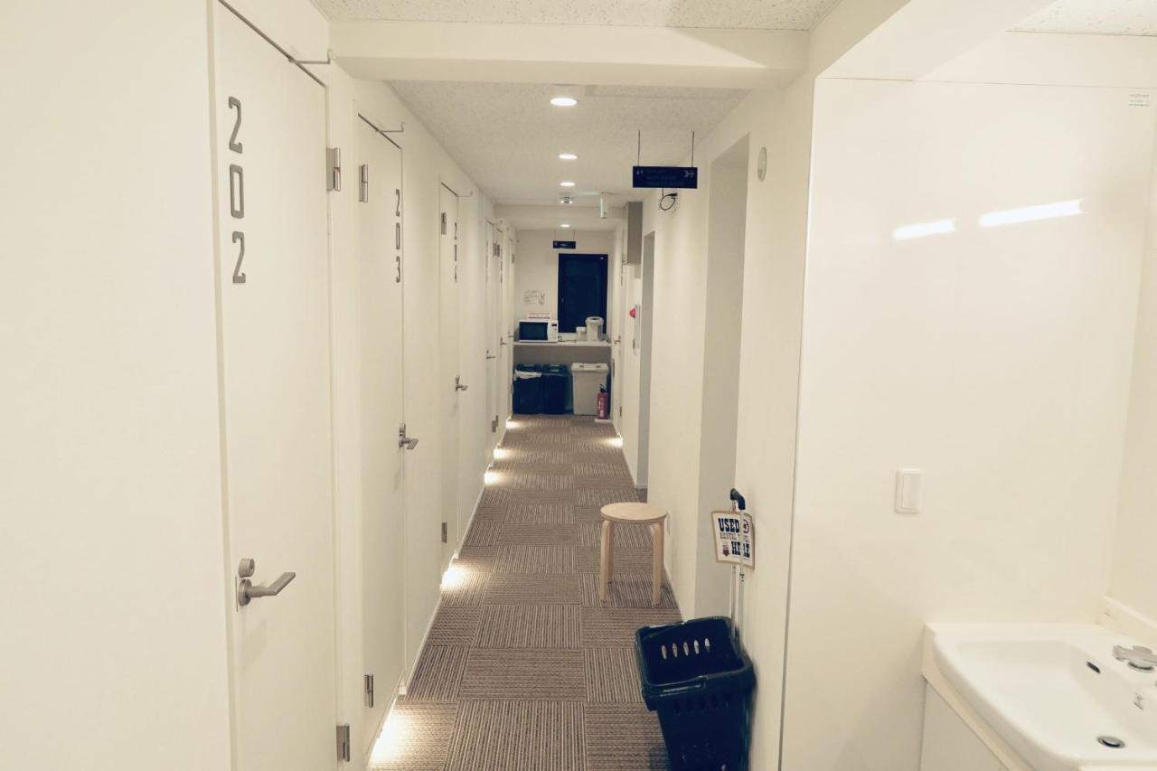 Kangaroo Hotel Side B Tokyo Exterior photo